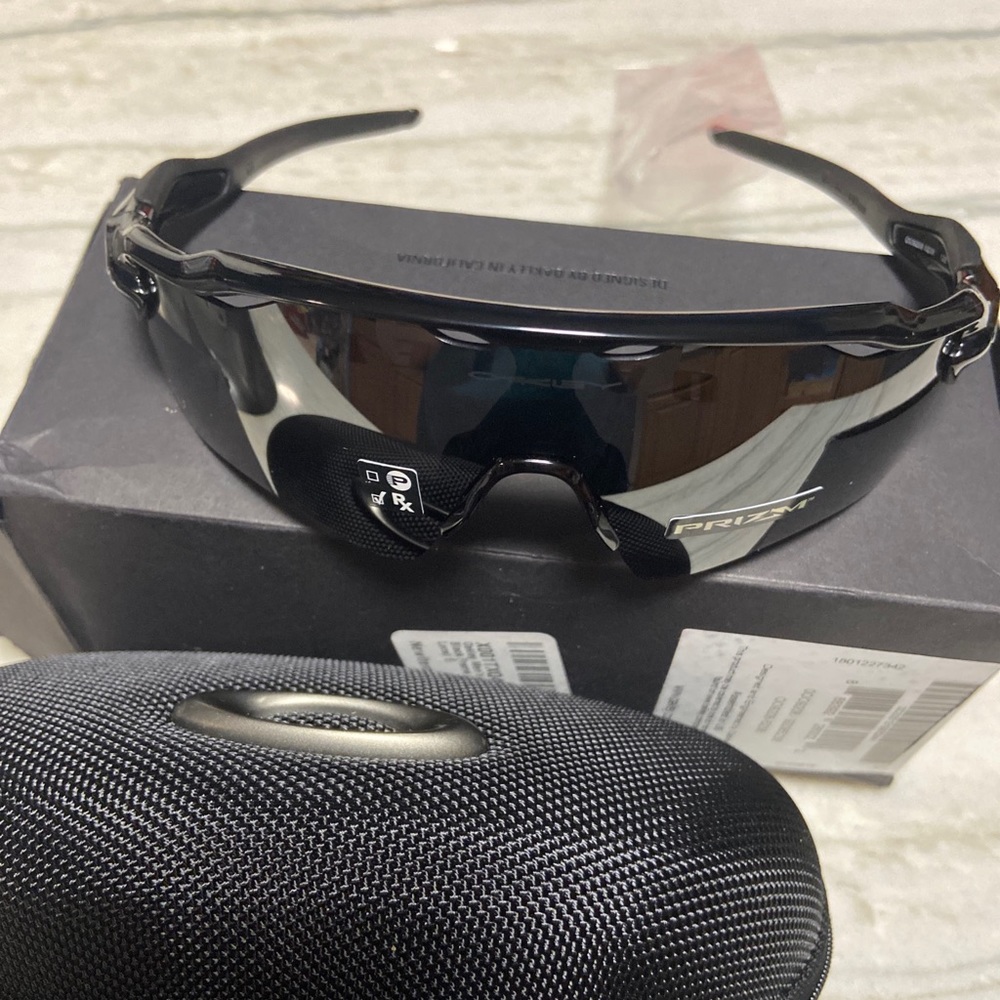 OAKLEY RADAR EV PATH PRIZM BLACK MIRROR LENS MENS SUNGLASSES. NIB.